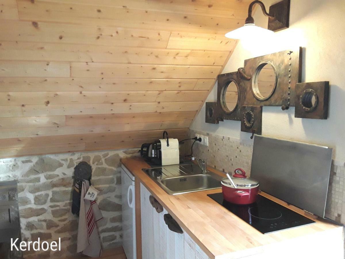 La Grange Aux Lievres, Gites Kerdoel Cléder Exterior foto